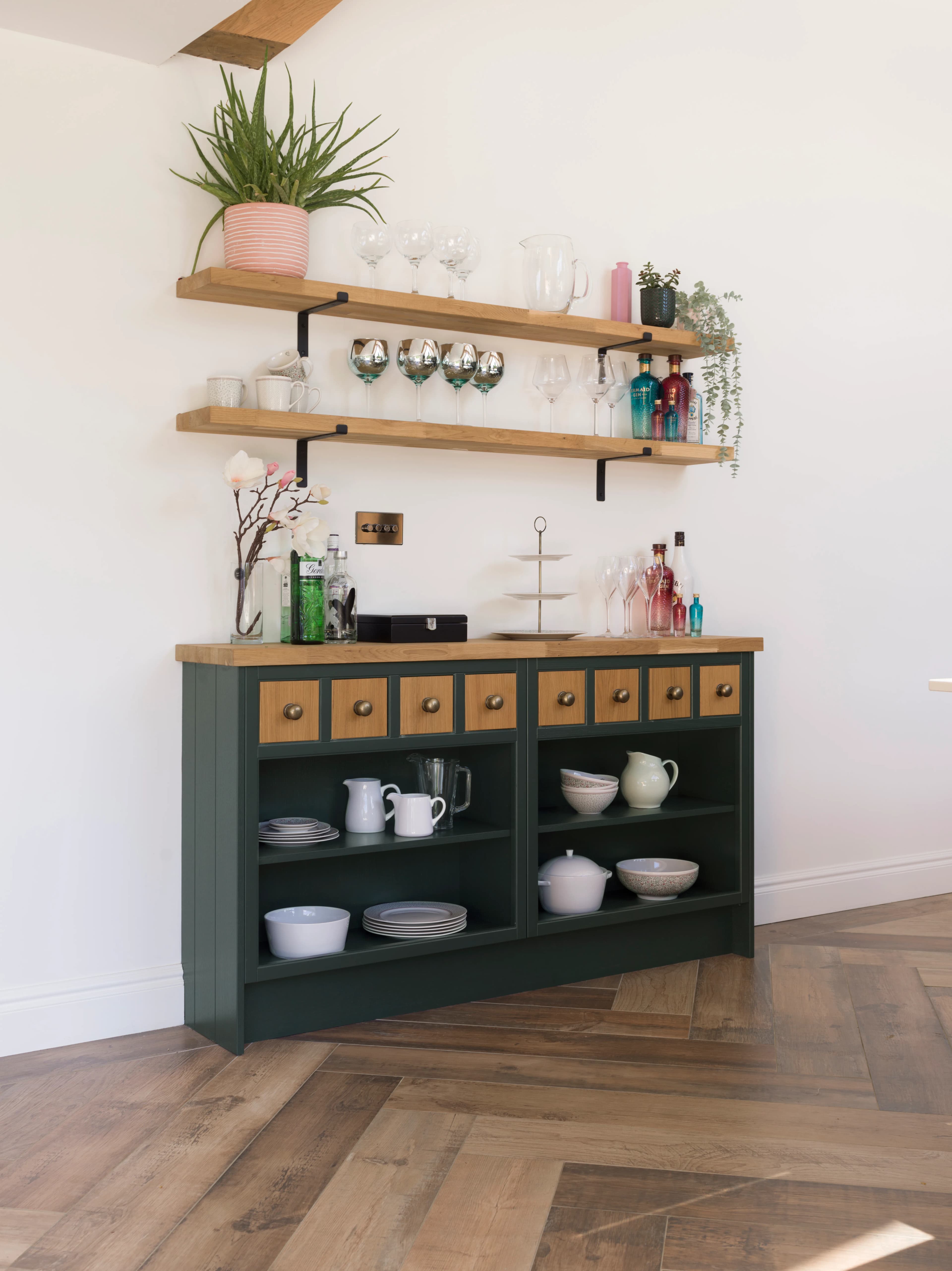 Harwood kitchen design detail - Bentley Kitchens