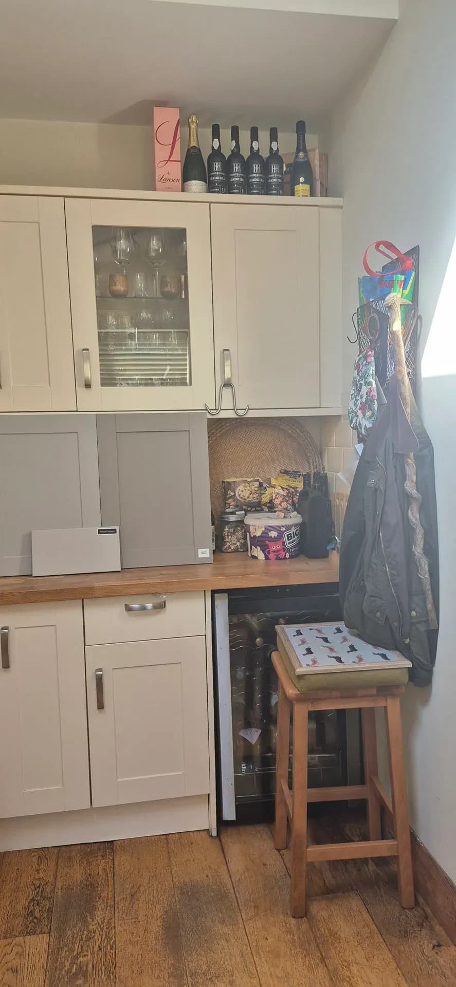 karen potters bar kitchen   before photos (1)