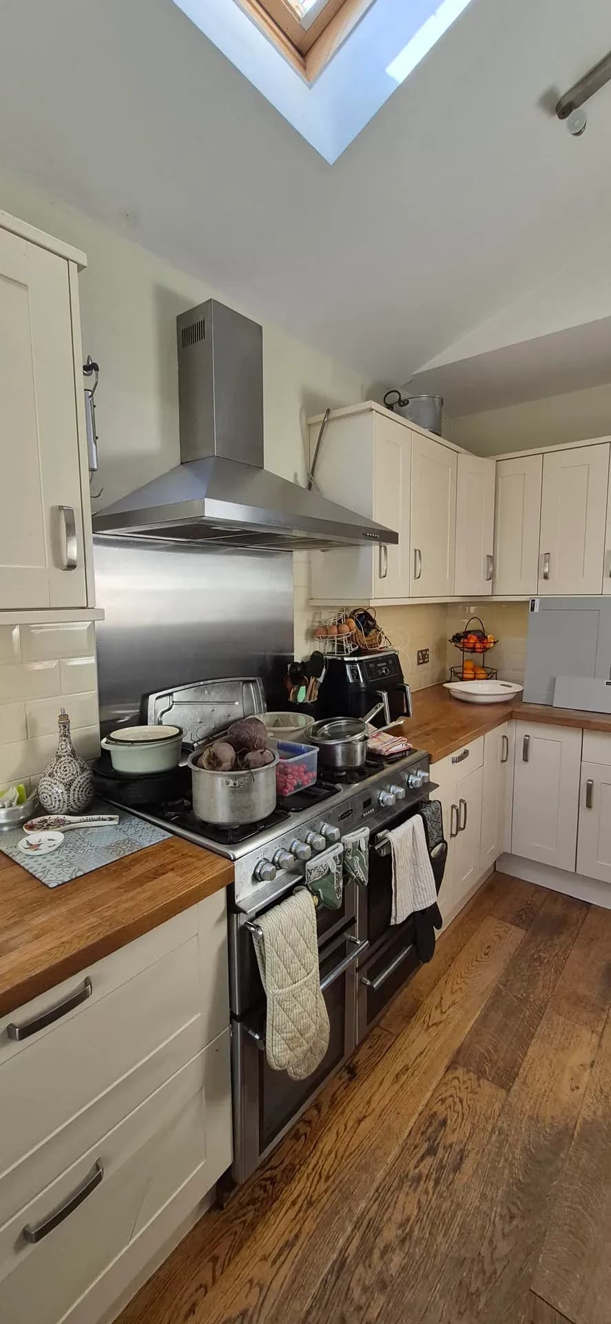 karen potters bar kitchen   before photos (3)